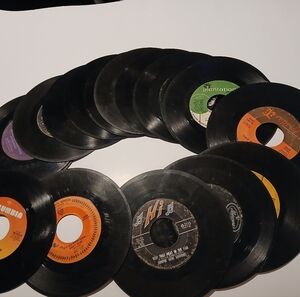 Vintage Set Of 18 Records. 45rpms